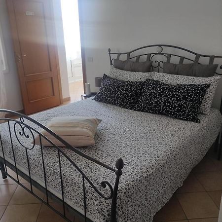Апартаменти A Casa Justa Holiday House City Center Неаполь Екстер'єр фото