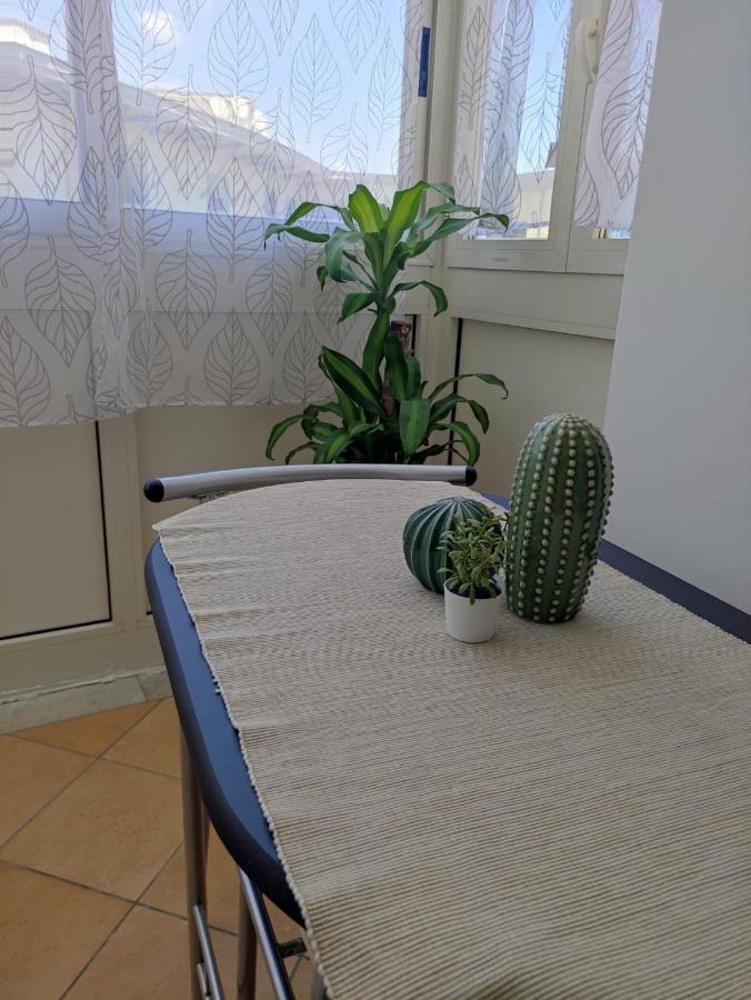 Апартаменти A Casa Justa Holiday House City Center Неаполь Екстер'єр фото